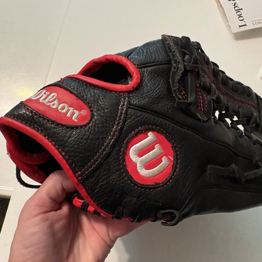 Wilson A500 Youth 12 Black Leather RHT Super Soft Broken In A05RB1612 Red Stitch